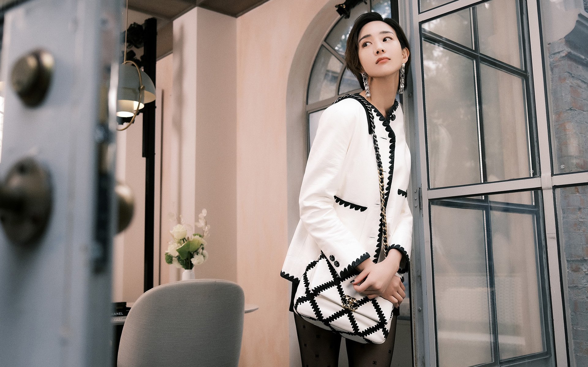 AYX官网-绿色能源革命：F1的能源未来，绿色能源logo