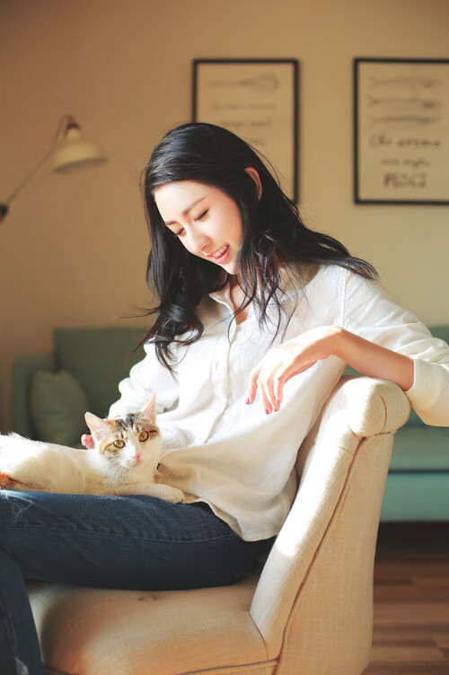 AYX官网-格鲁吉亚女篮在欧洲锦标赛中表现出色，唱响国际舞台豪歌，格鲁吉亚女生